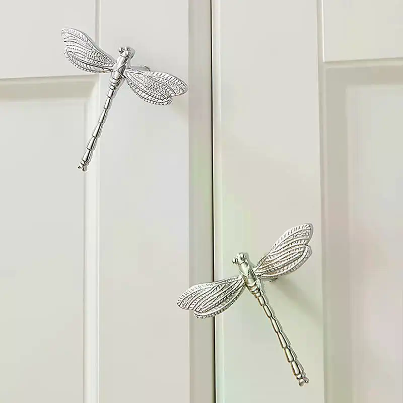 レトロなトンボ形状のキャビネット引き出しノブヴィンテージ金属 - Vintage Furniture Hardware Pulls のレビューと価格