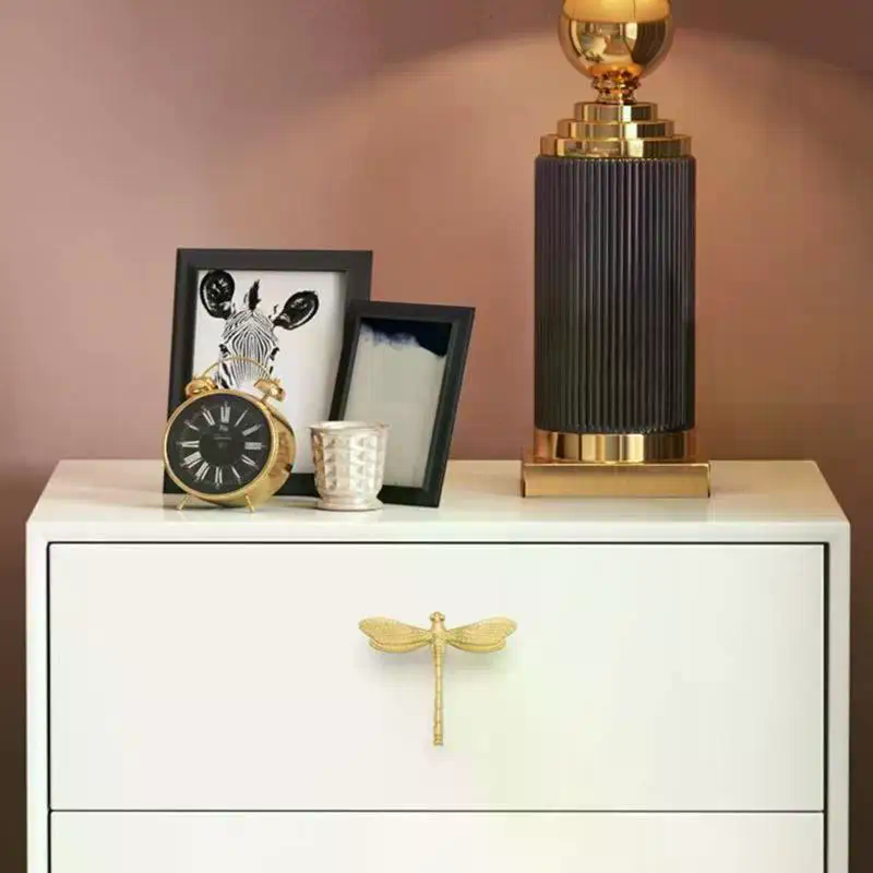レトロなトンボ形状のキャビネット引き出しノブヴィンテージ金属 - Vintage Furniture Hardware Pulls のレビューと価格